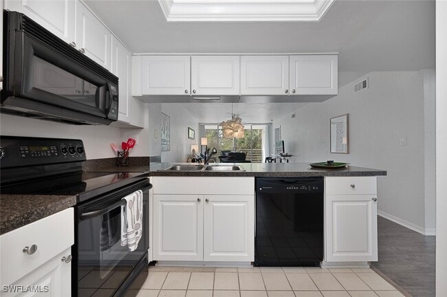 Building Photo - 15161 Cedarwood Ln