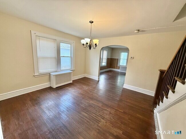 Foto del edificio - 26 Bridgeport Ave