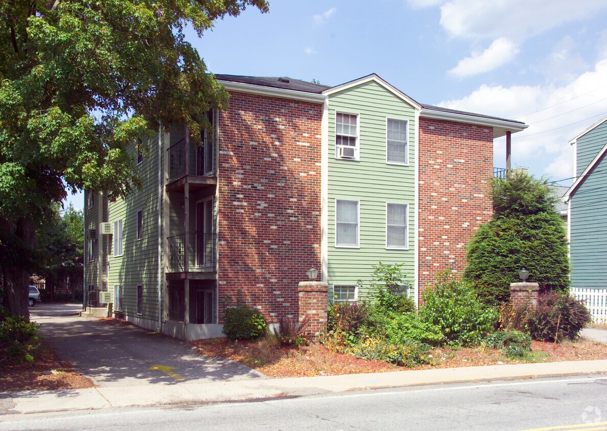 22 East St, Mansfield, MA 02048 Apartments in Mansfield, MA