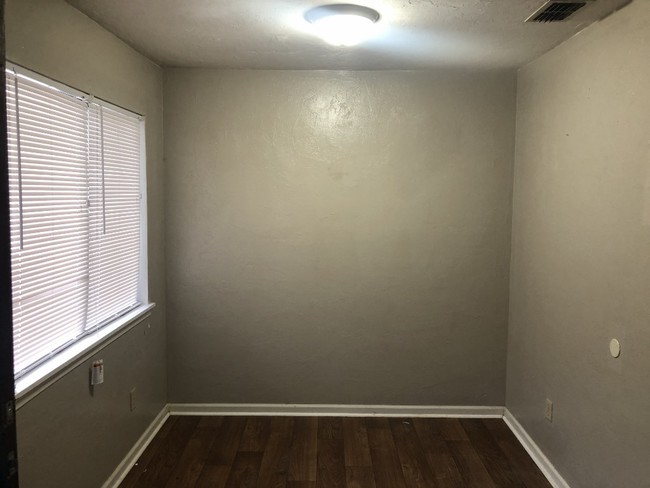Foto del edificio - 1401 Willow Bend Way