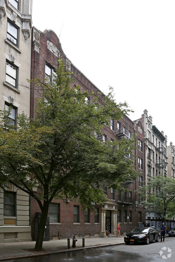Building Photo - 111-115 W 141st St