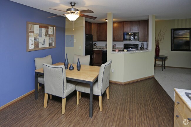 Hills Apts Apartments MN