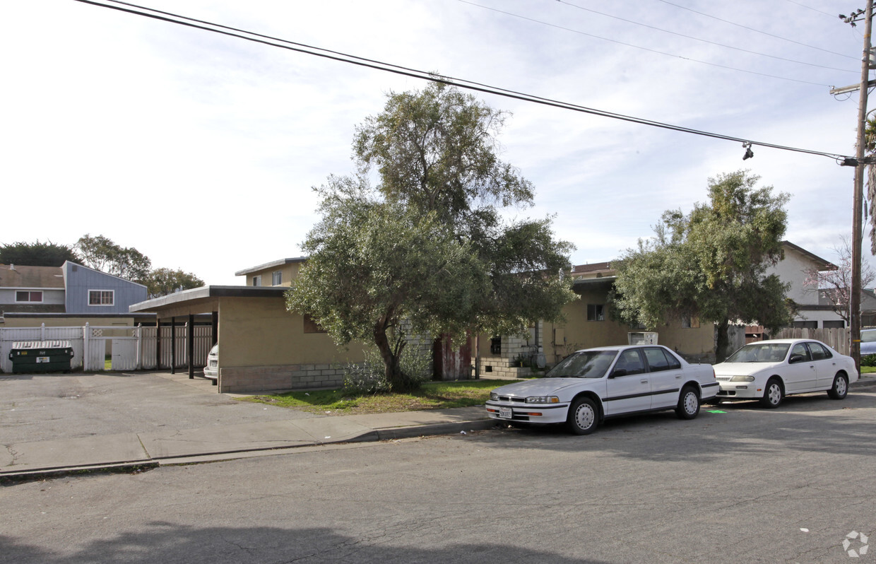 Primary Photo - 948 Harcourt Ave