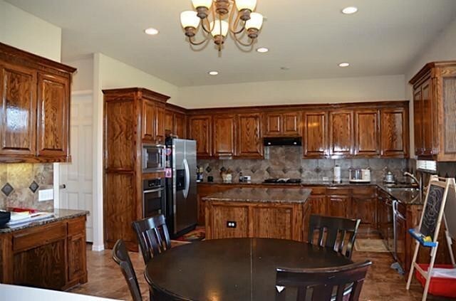 Building Photo - 4477 Fairway Dr