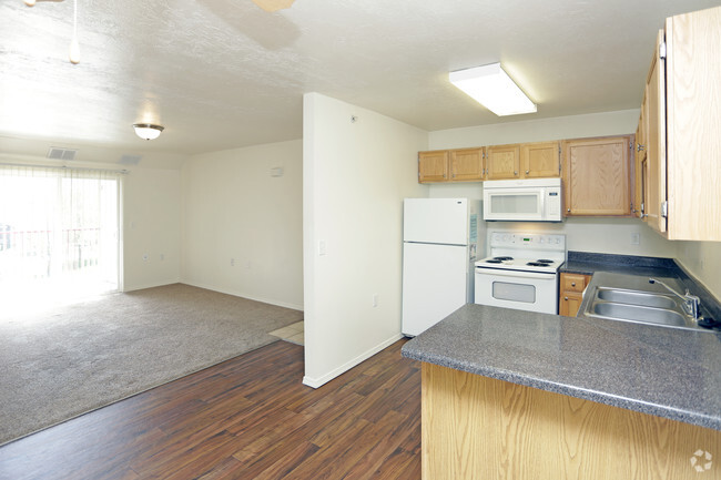 Kitchen with Vinyl - Bridger Pointe