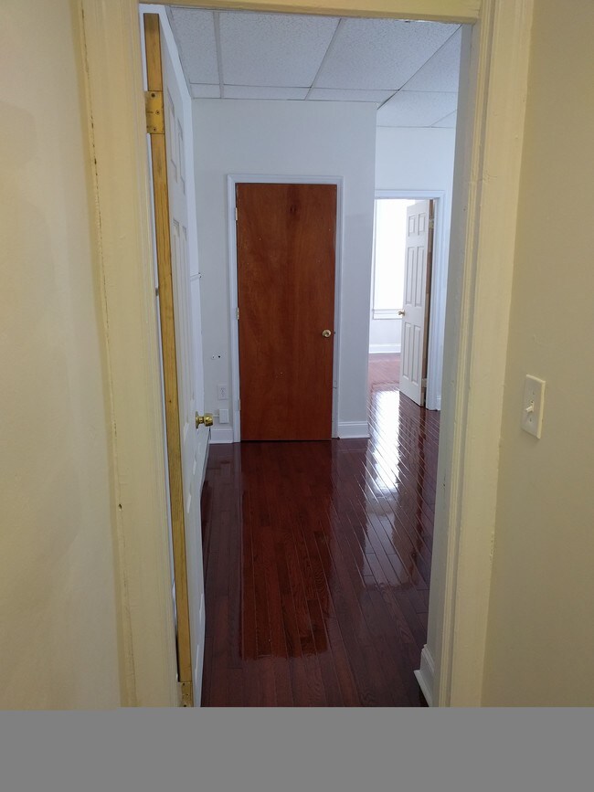 Building Photo - 4332 Frankford Ave