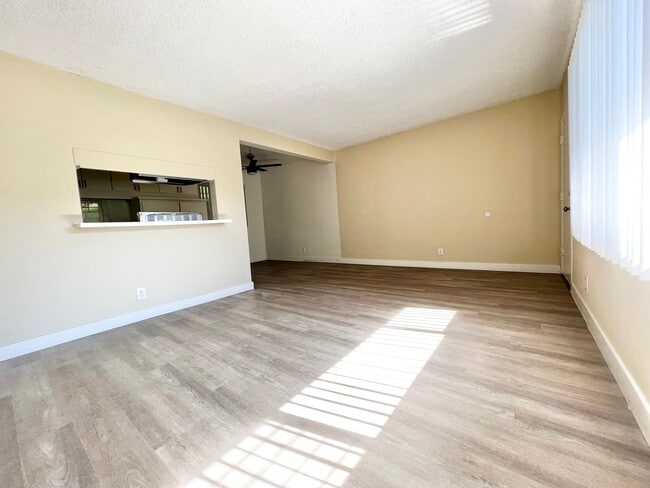 Building Photo - 4215 Don Tomaso Dr