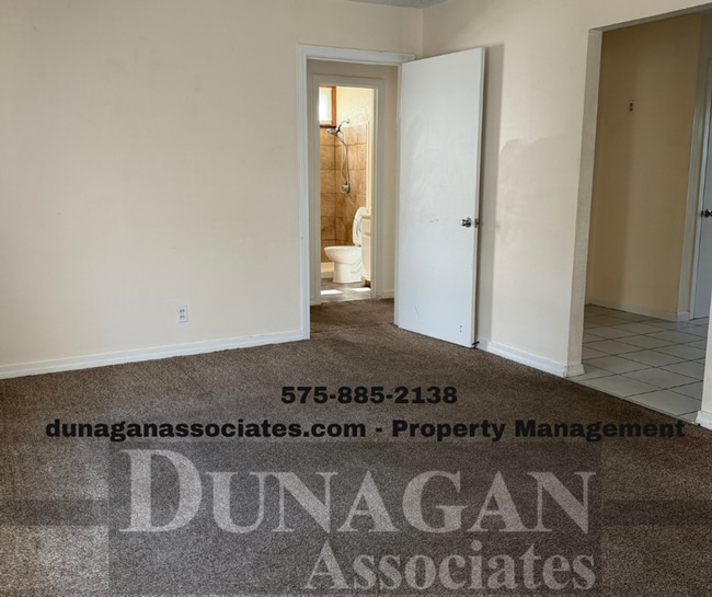Building Photo - 2 Bedroom - 1 bath home