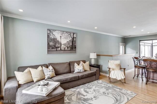 Foto del edificio - 4511 Briarwood Ave