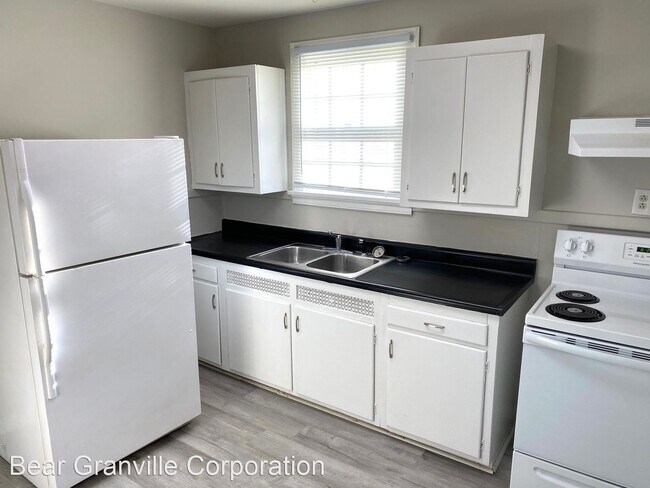 Building Photo - 2 br, 1 bath House - 706 Hill Top Dr.