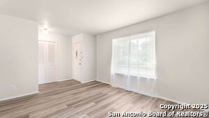 Foto del edificio - 9202 Summer Wind St