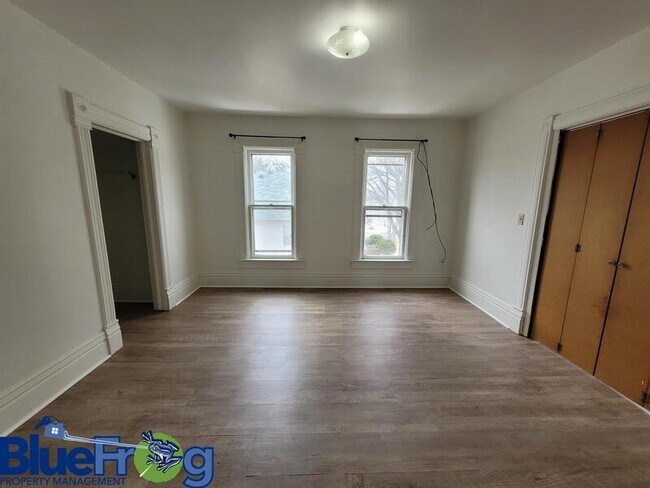 Building Photo - 153a Brockway Ave