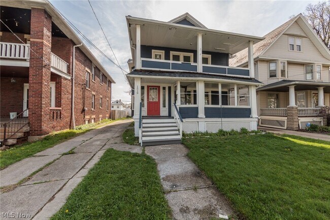 Foto del edificio - 1519 Ridgewood Ave