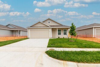 Building Photo - 1745 Copehart Ln