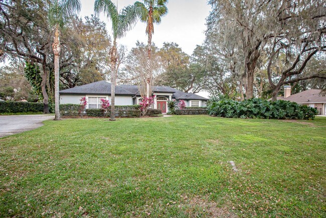 Foto del edificio - FOR RENT!!! STUNNING AND SPACIOUS 5 BEDROOM SINGLE FAMILY HOME...