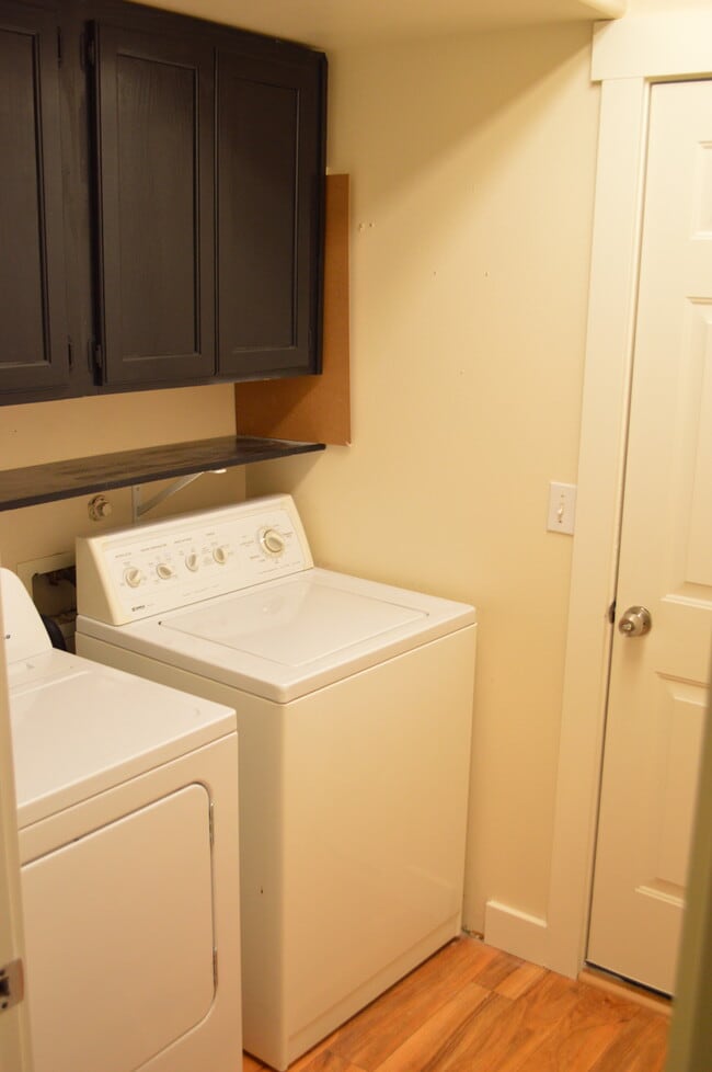 Washer and Dryer included - 16541 Southwest Daylily Street