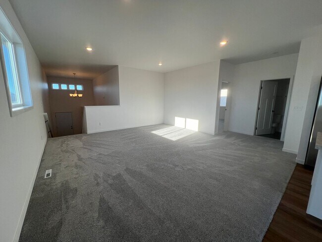 Building Photo - 3608 33rd St S