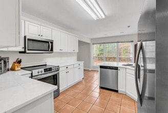 Building Photo - 1813 Windmere Way