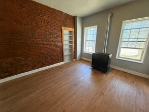Building Photo - 47-49-49 Vliet St