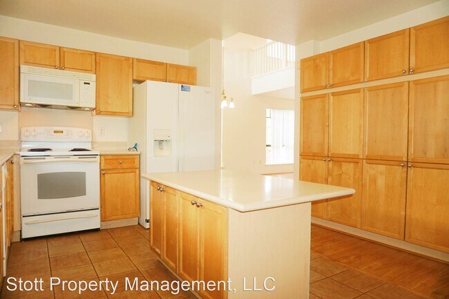 Building Photo - 4 br, 3 bath House - 94-1052 Hoohele Street