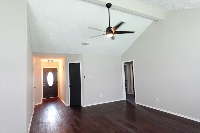 Foto del edificio - 20018 Cottonglade Ln