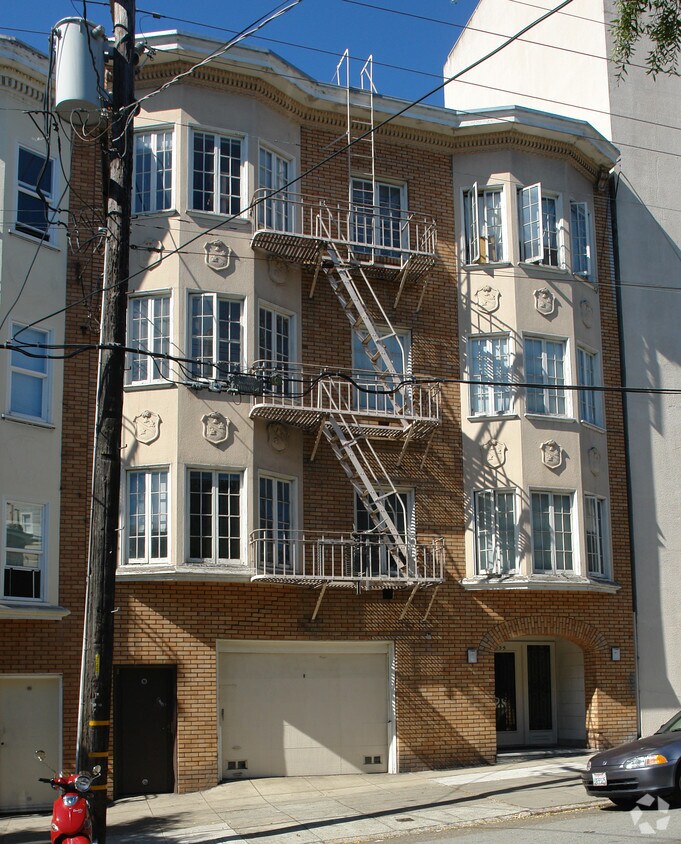 Building Photo - 235 Shrader St