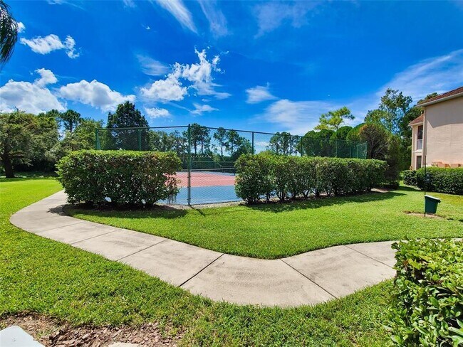 Building Photo - 4142 Central Sarasota Pkwy