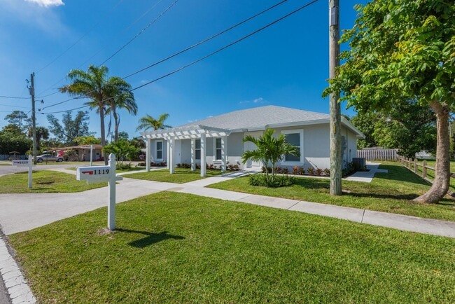 Photo - 1119 Osceola Dr House