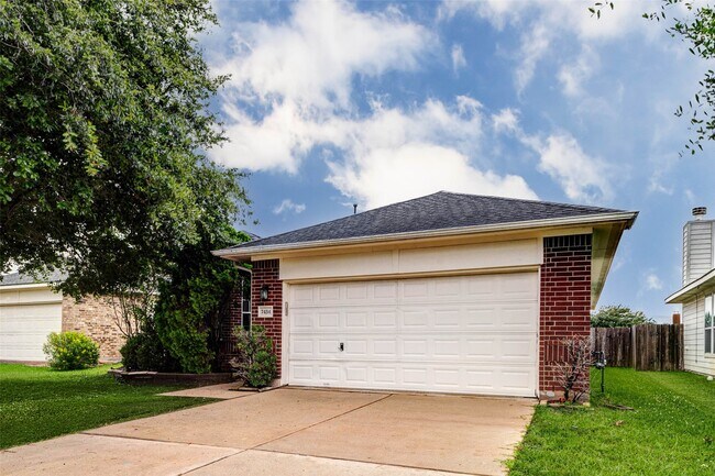 Foto del edificio - 7434 Jacobs Well Dr