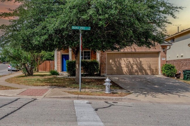 Foto del edificio - 1400 Orange Spice Ct