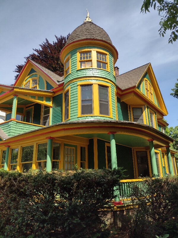 52 Fairfield Ave, Holyoke, MA 01040 House Rental in Holyoke, MA