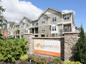 Building Photo - Autumn Hills