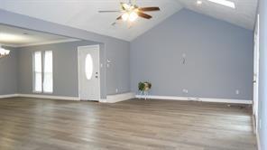 Foto del edificio - 1934 Pepperwood Ln