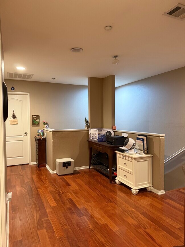 Foto del edificio - 10430 Shelborne St