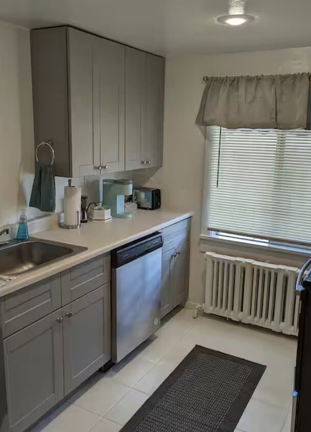 Primary Photo - Main Street Apartments