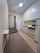 Building Photo - 185 Main St