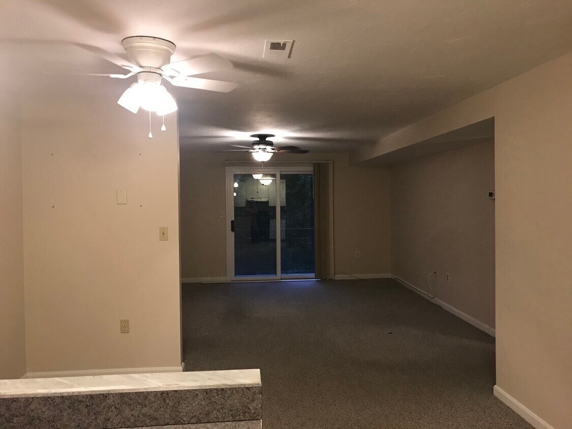 352 Neponset St Unit E, Canton, MA 02021 Condo for Rent in Canton, MA