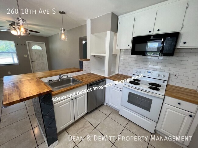 Building Photo - Old SE 2/1 Duplex - For Rent