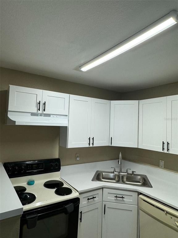 Foto del edificio - 4760 Walden Cir