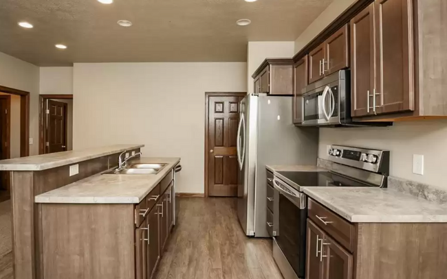 Foto del edificio - 3627 Chatham St