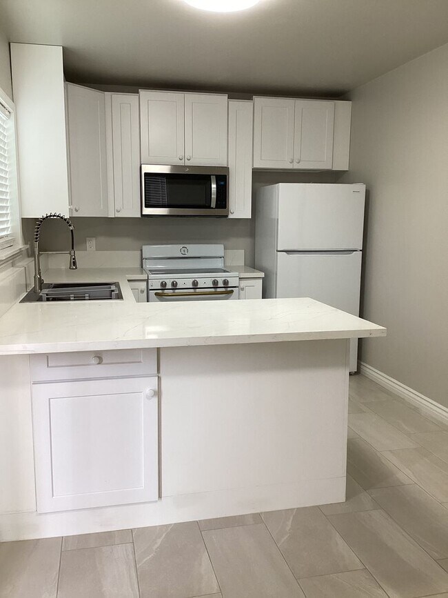 Foto del edificio - Beautifully Designed 1 Bedroom ADU