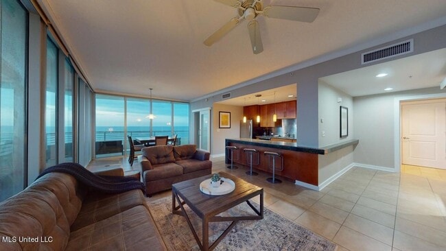 Building Photo - 2060 Beach Blvd
