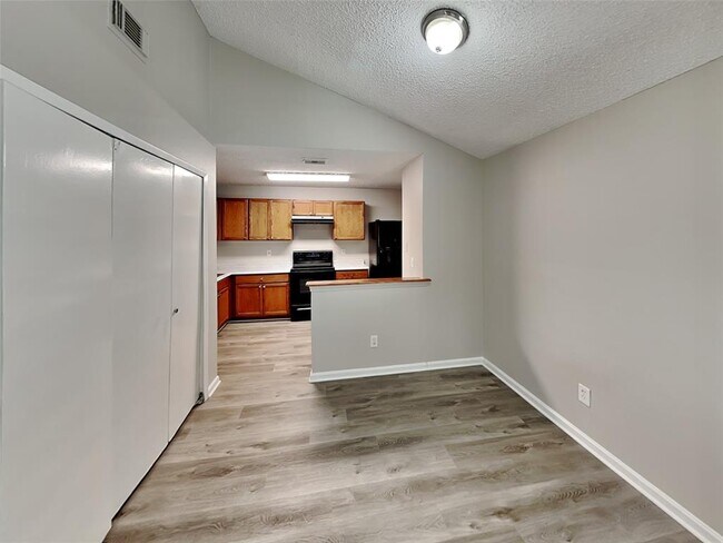 Building Photo - 3131 Clear Wing Ct