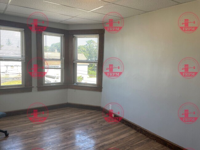 Building Photo - 835-837 Stafford Rd