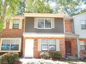 Building Photo - 1811 Hartsfield Rd