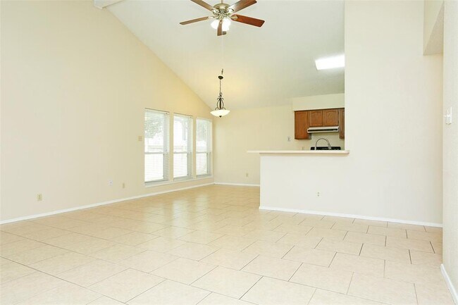 Building Photo - 15606 Highfield Dr