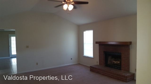 Foto del edificio - 3 br, 2 bath House - 1300 Old Mill Place