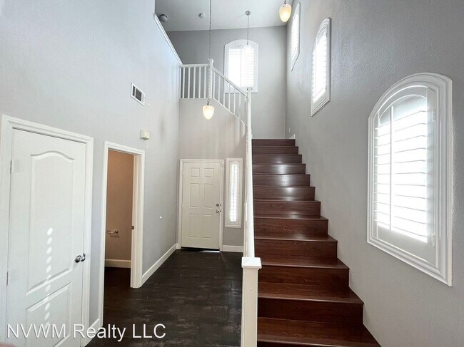 Building Photo - 3 br, 2.5 bath House - 5080 Whispy Breeze Ave