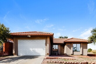 Building Photo - 361 Clover Glen Ct