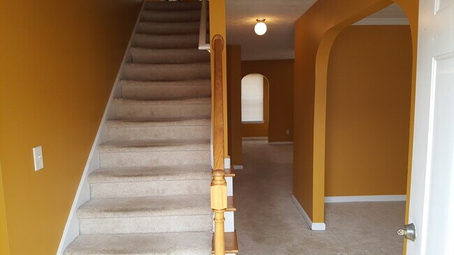 Building Photo - 6046 Arbor Links Rd